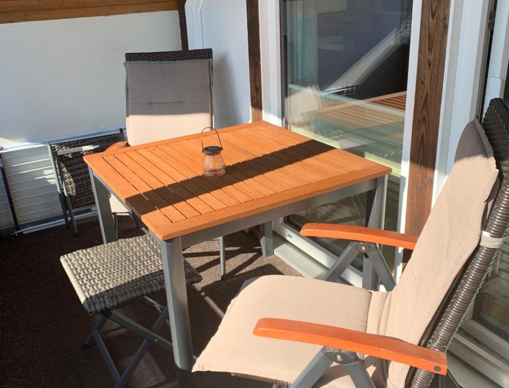 Apartamento Haus Gorch Fock Neuharlingersiel Exterior foto